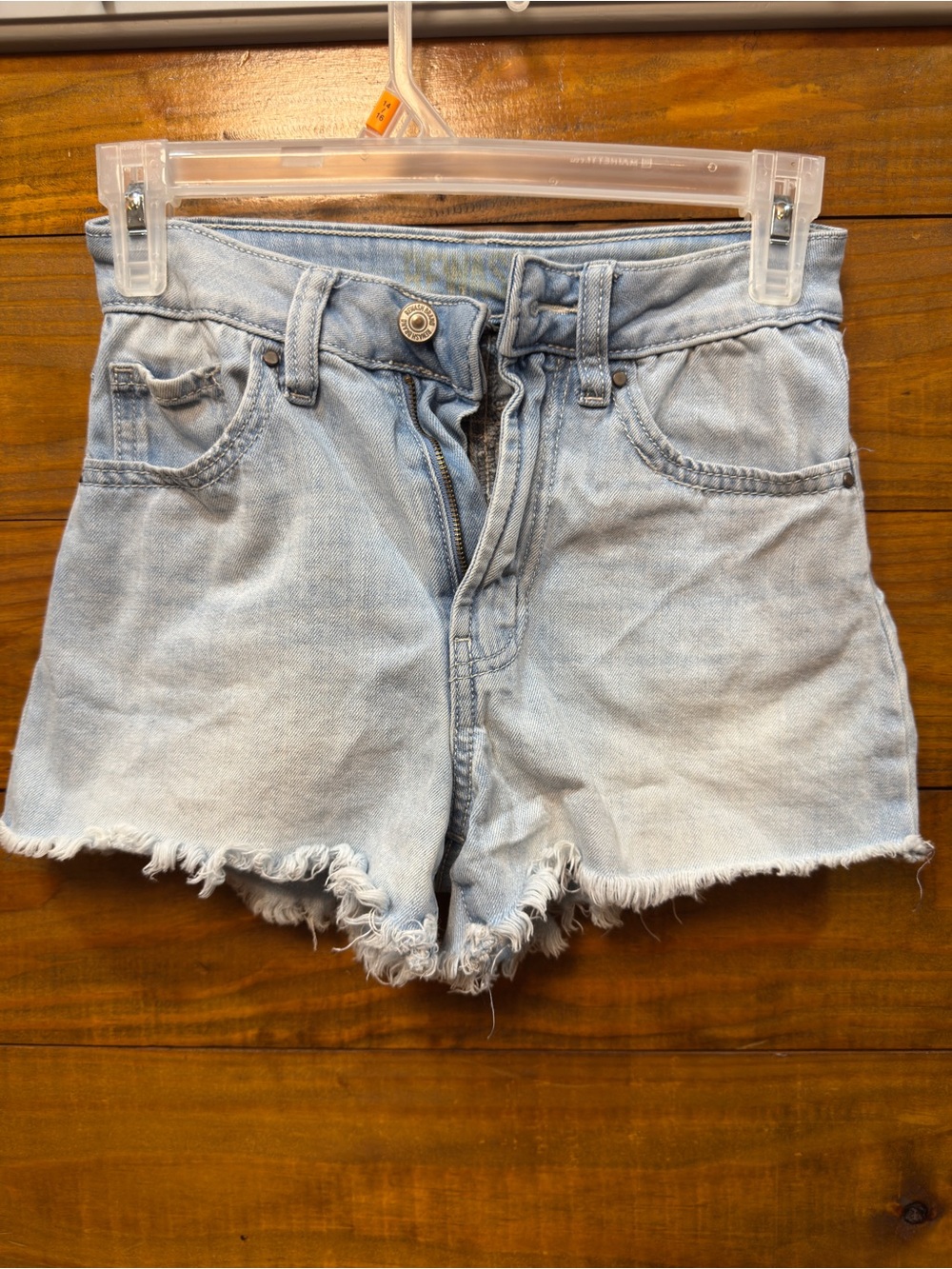 Rewash Light Wash Denim Frayed-Hem Shorts